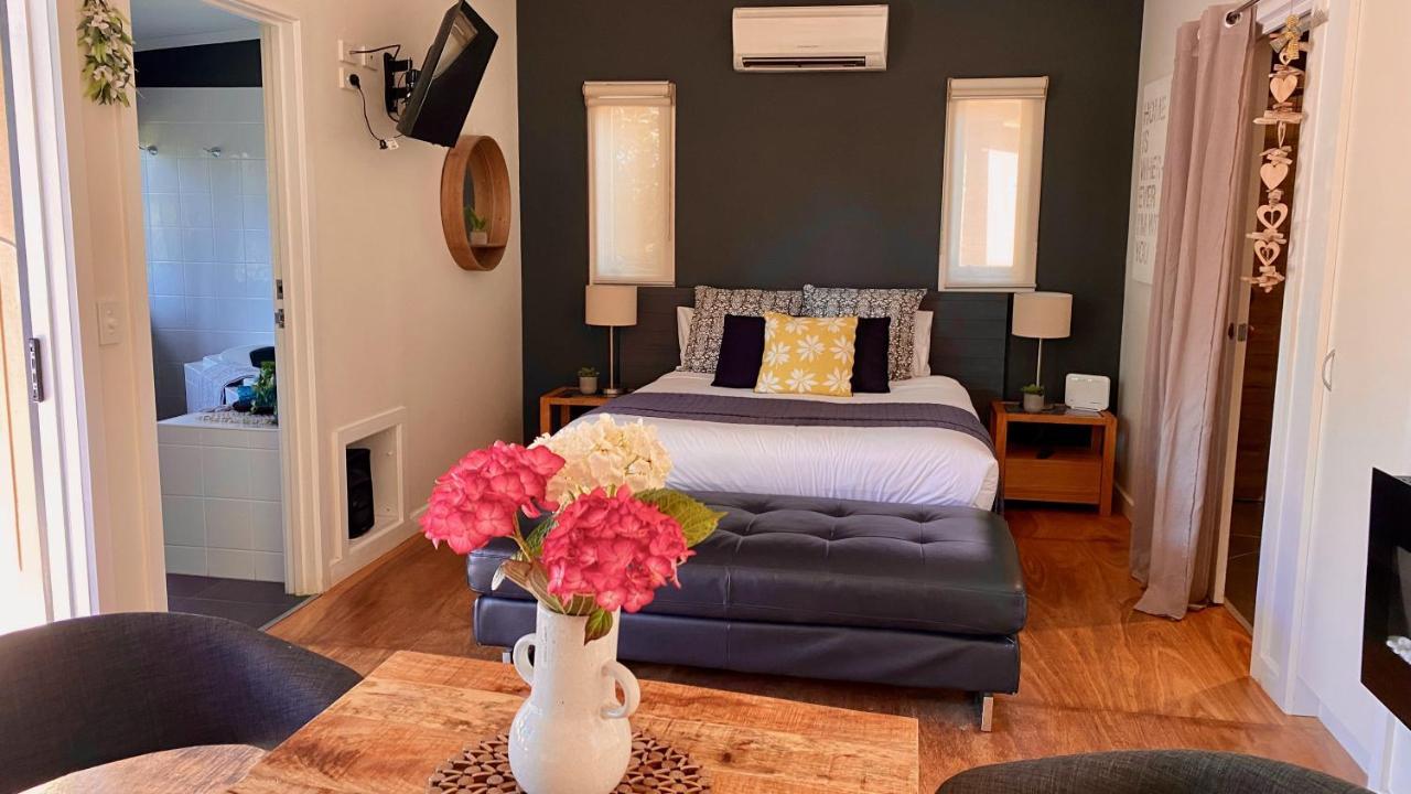 Couple'S Luxury Resort Spa Retreat Cowes Esterno foto
