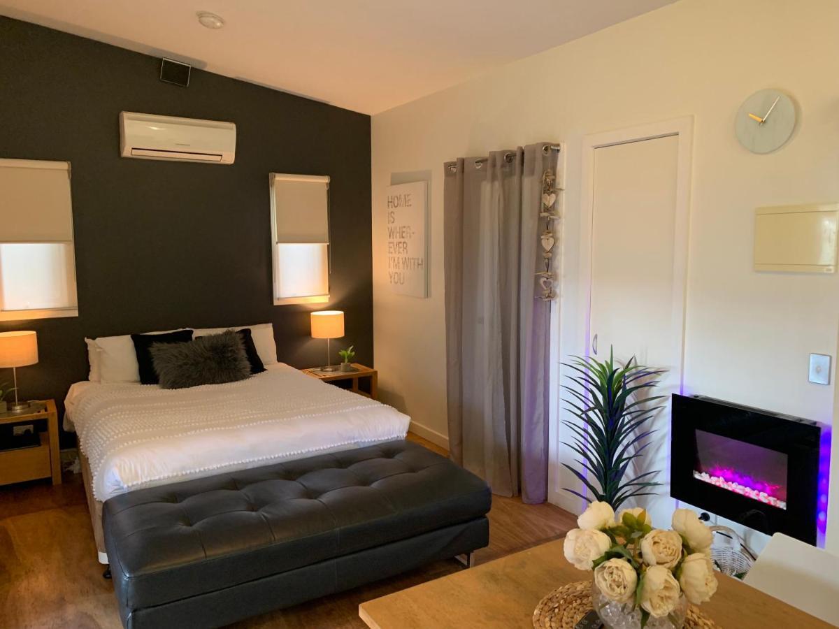 Couple'S Luxury Resort Spa Retreat Cowes Esterno foto